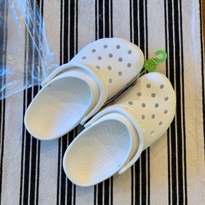White Crocs- Size 3 Big Kids NWT